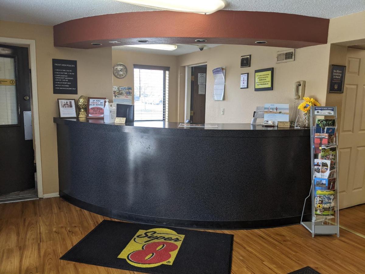 Super 8 By Wyndham Shelbyville Esterno foto